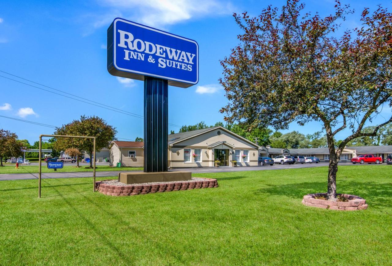Weedsport Rodeway Inn מראה חיצוני תמונה
