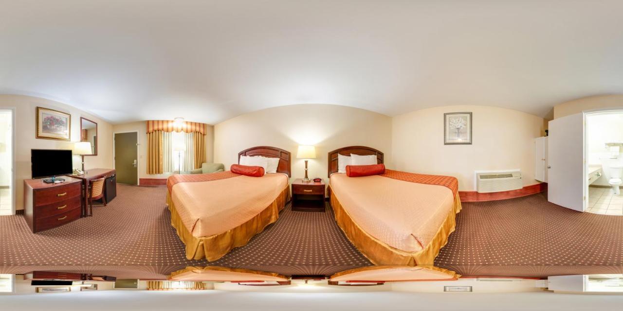 Weedsport Rodeway Inn מראה חיצוני תמונה
